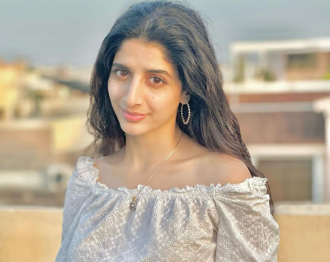 A good skin day makes everything okay: Mawra Hocane  | The Express Tribune